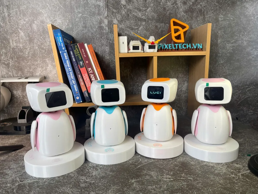 Các robot LUCI thực tế tại Pixeltech